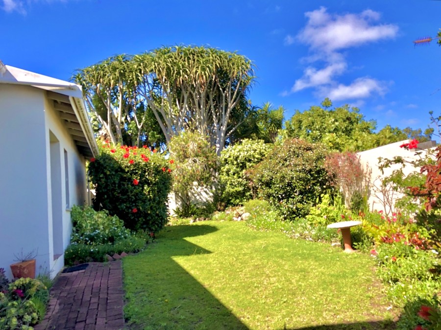 5 Bedroom Property for Sale in Kenton On Sea Eastern Cape